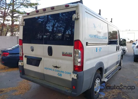 2016 Ram Promaster 1500 Low Roof из США, поврежденный, VIN 3C6TRVAG8GE111139